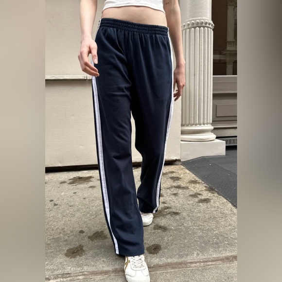 Brandy melville navy blue Anastasia side stripe sweatpants - Picture 1 of 5
